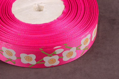 Репсовая лента с рисунком 25мм Цветы Яр.розовый/белый/зеленый/оранжевый - изображение