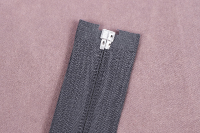 Молния 65см разъемная спираль Т.Серый - изображение