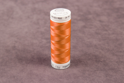 Нить для вышивания POLY SHEEN Mettler 100% полиэстер-трилобаль 200м. 1300 - изображение