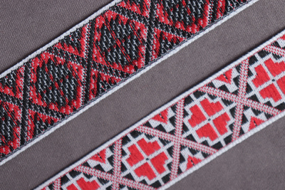 Лента 23мм жаккардовая 9767 Оберег Белый/Красный/Черный - изображение