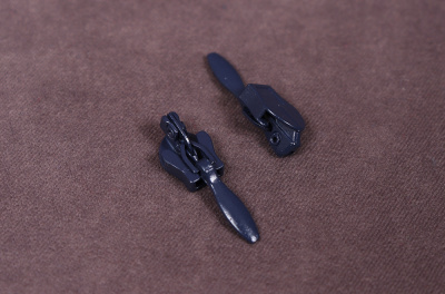 Бегунок для потайной молнии Т3 Т.синий - изображение