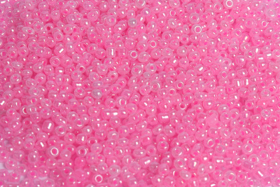 Бисер 11/0 непрозрачный Яркий розовый - изображение