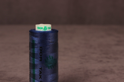 Нитки Dor Tak 40/2 400 ярд 747 Т.синий - изображение