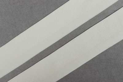 Тесьма эластичная 40мм с двойным краем Молочный - изображение