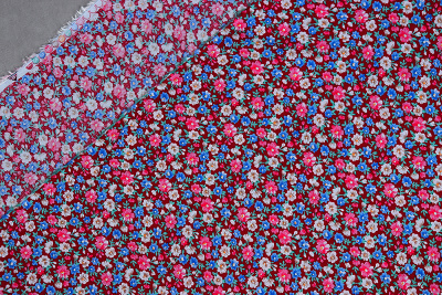 Штапель набивной 7532 Мелкие цветы на т.красном - изображение