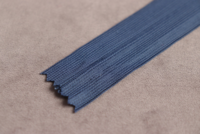 Молния потайная 20см нейлон Т.Синий 330 - изображение