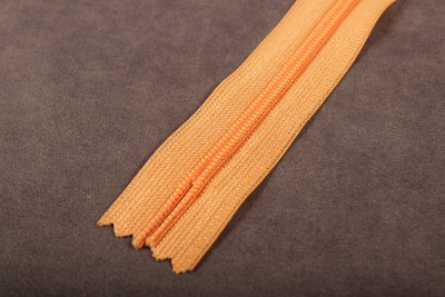 Молния потайная 20см нейлон Св.морковный 216 - изображение