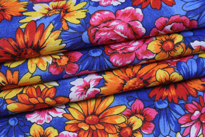 Бязь набивная 262 Ив 120 гр/м.кв. Розово-оранжевые цветы - изображение