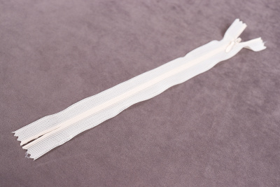 Молния потайная 20см нейлон Кремовый - изображение