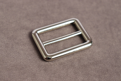 Пряжка металлическая Рамка с перекладиной 32мм Никель - изображение