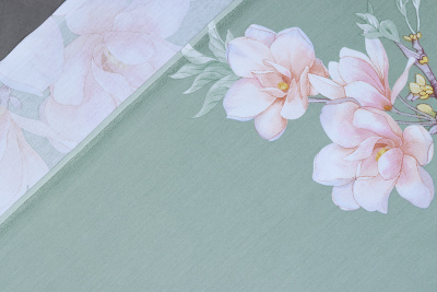 Сатин набивной 220 Цветы на зеленом - изображение