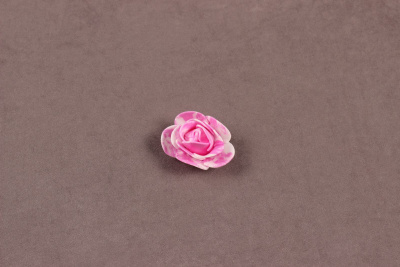 Роза 35мм из фоамирана Т.розовый/Белый - изображение