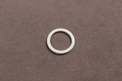 Кольцо 12мм металл крашенное Белый - изображение