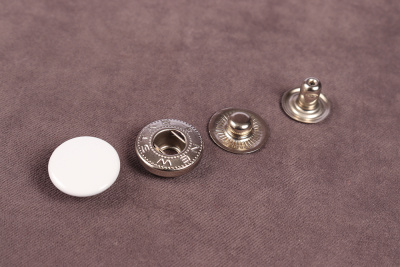 Кнопки пробивные 15мм Альфа Белый глянец - изображение