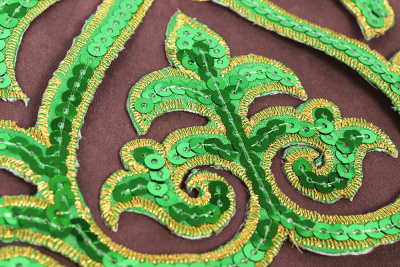 Термоаппликация с пайетками Орнамент Зеленый/золото 8617 - изображение