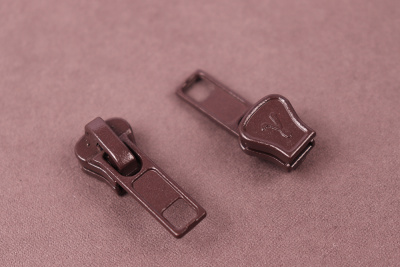 Бегунок для тракторной молнии Т5 Шоколадный №294 Бегунок для тракторной молнии Т5 Шоколадный №294 - изображение