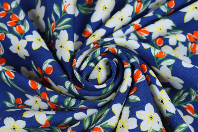 Штапель набивной  Цветы на пыльно-синем - изображение