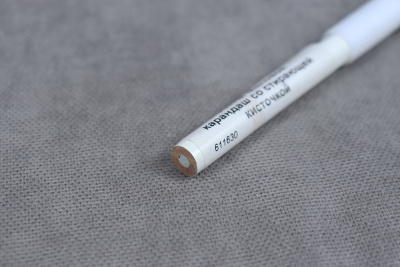 Карандаш портновский со стирающей кисточкой Белый - изображение