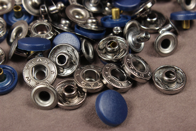 Кнопки пробивные Альфа 15мм Пластик Синий - изображение