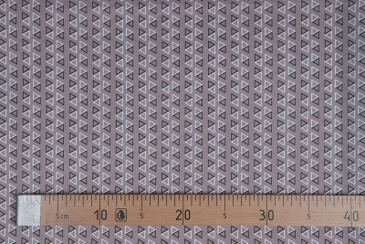 Бязь набивная 262 Ив 122 гр/м о/м Треугольники на сером - изображение
