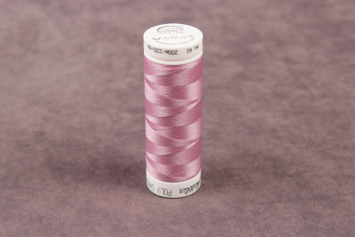 Нить для вышивания POLY SHEEN Mettler 100% полиэстер-трилобаль 200м. 2152 - изображение