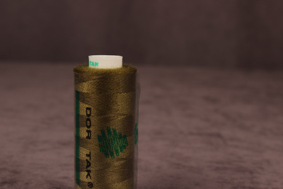 Нитки Dor Tak 40/2 400 ярд 709 Т.хаки - изображение