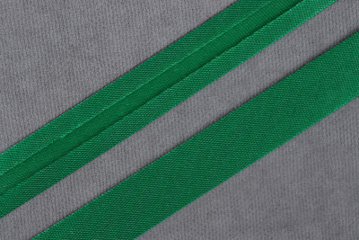 Атласная косая бейка 15мм Яр.Зеленый 243 - изображение