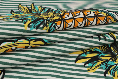 Хлопок набивной Ананасы на бело-зеленой полоске - изображение