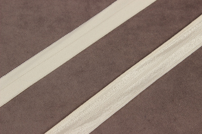 Трикотажная бейка 15мм блестящая  Кремовый - изображение