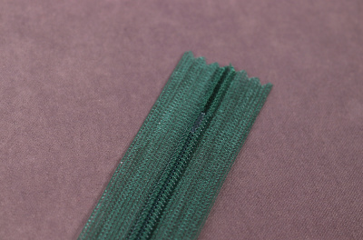 Молния потайная 20см на сетке Ярко зеленый 261 - изображение