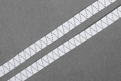Тесьма эластичная 10мм С черной нитью Белый - изображение