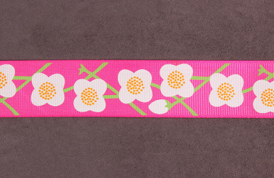 Репсовая лента с рисунком 25мм Цветы Яр.розовый/белый/зеленый/оранжевый - изображение