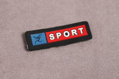 Лейбл пришивной 10*40мм Sport Черный/белый/красный - изображение