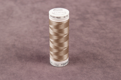 Нить для вышивания POLY SHEEN Mettler 100% полиэстер-трилобаль 200м. 1123 - изображение