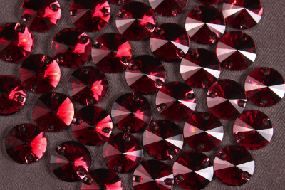 Стразы пришивные 10 мм Круглые Красный - изображение