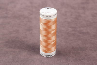 Нить для вышивания POLY SHEEN Mettler 100% полиэстер-трилобаль 200м. 1362 - изображение