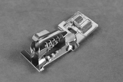 Лапка для оконтовывания края (косой бейкой) - изображение