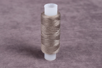 Нитки 35лл 200м лавсан Россия Серо-коричневый 5204 - изображение
