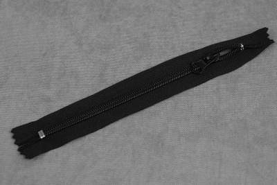 Молния неразъемная 18см Т4 спираль Черный 322 - изображение