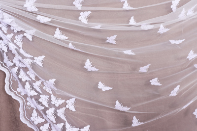 Сетка вышивка белая Бабочки - изображение