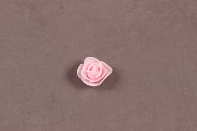 Роза 35мм из фоамирана Св. розовый - изображение