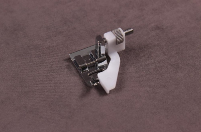 Лапка для потайной строчки "Зиг-Заг" 5мм - изображение