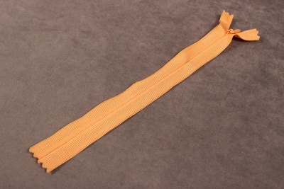 Молния потайная 20см нейлон Св.морковный 216 - изображение