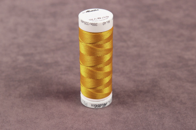 Нить для вышивания POLY SHEEN Mettler 100% полиэстер-трилобаль 200м. 0824 - изображение