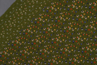 Штапель набивной 7680 Мелкие цветы на хаки - изображение