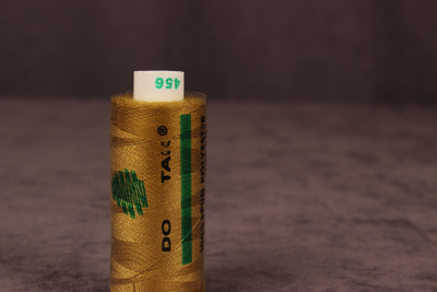 Нитки Dor Tak 40/2 400 ярд 456 Св.хаки  - изображение