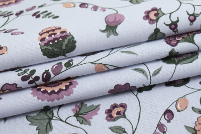 Бязь 262 набивная 142 гр/м.кв. Цветы акварель на св.сером - изображение