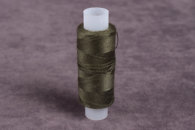 Нитки 35лл 200м лавсан Россия Т.Хаки 5704 - изображение