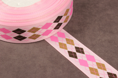 Репсовая лента с рисунком 25мм Ромбы на св.розовом - изображение