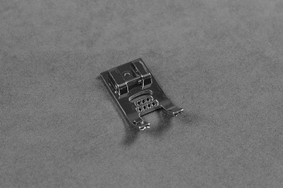 Лапка для пришивания 7 шнуров или декоративных нитей  - изображение